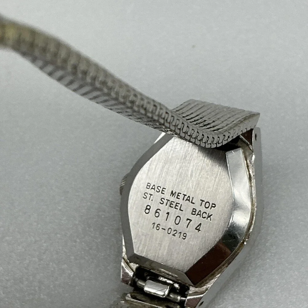 Vintage Seiko Womens Watch 18mm Black Dial Silver Tone 16-0219 New Battery 6.25